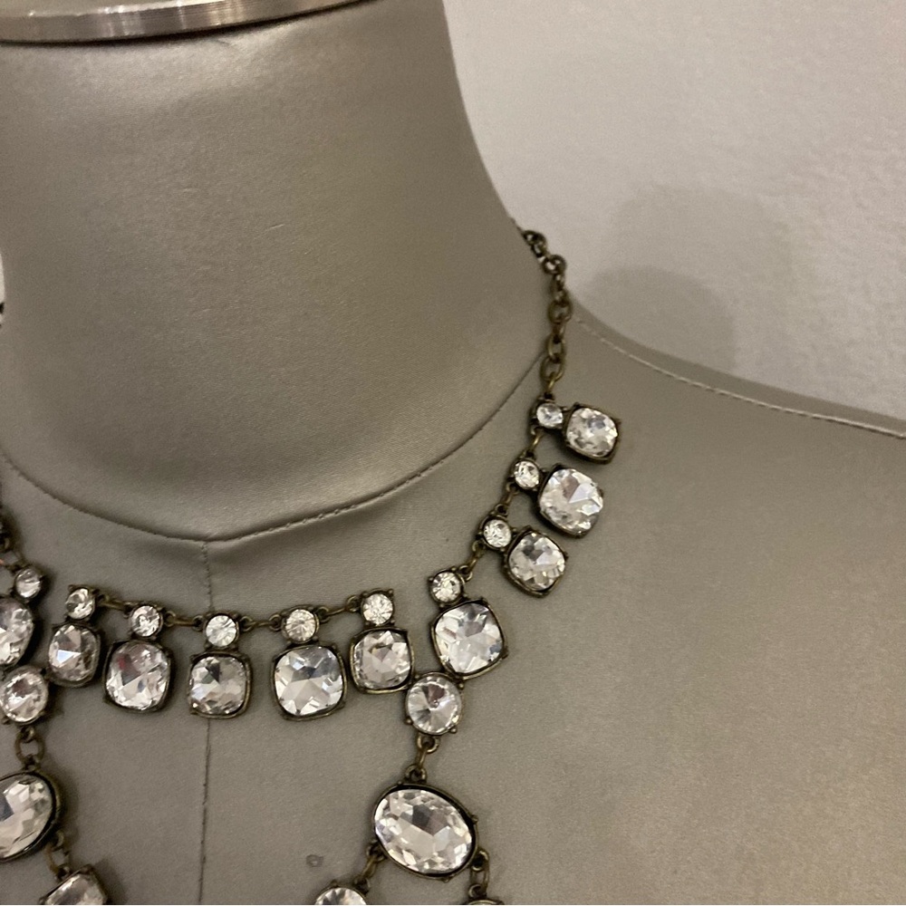 VGUC rhinestone and antique gold tone statement necklace Unbranded - Picture 4 of 6